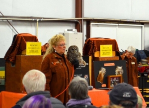 Northern Il Raptor Rehab birds of prey and recognition dinner