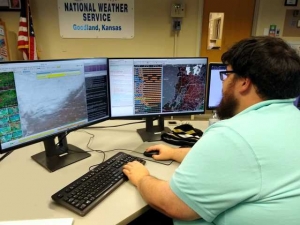 Meteorologist Joseph Patton galt traffic online